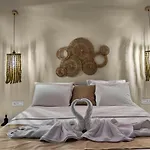 Santorini Grand Luxury