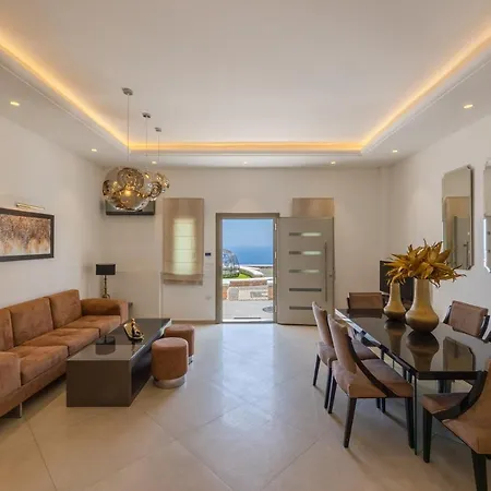 Santorini Grand Luxury