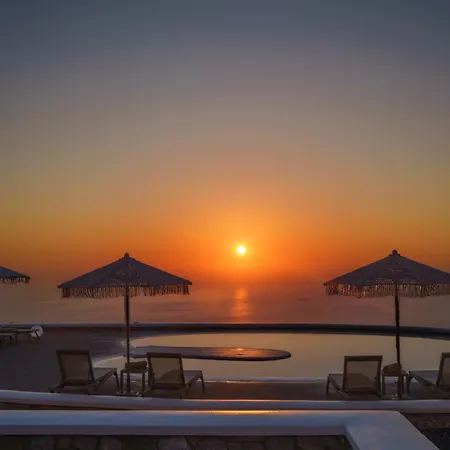 Santorini Grand Luxury * 이메로비글리