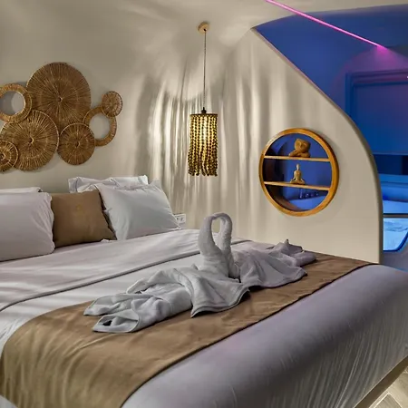 Santorini Grand Luxury