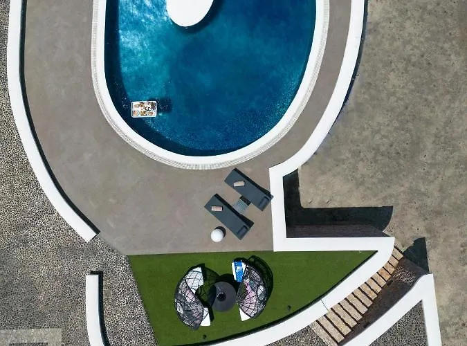 Santorini Grand Luxury *